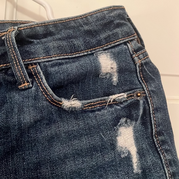 Old Navy High Rise Ripped Jean Shorts - Picture 3 of 4